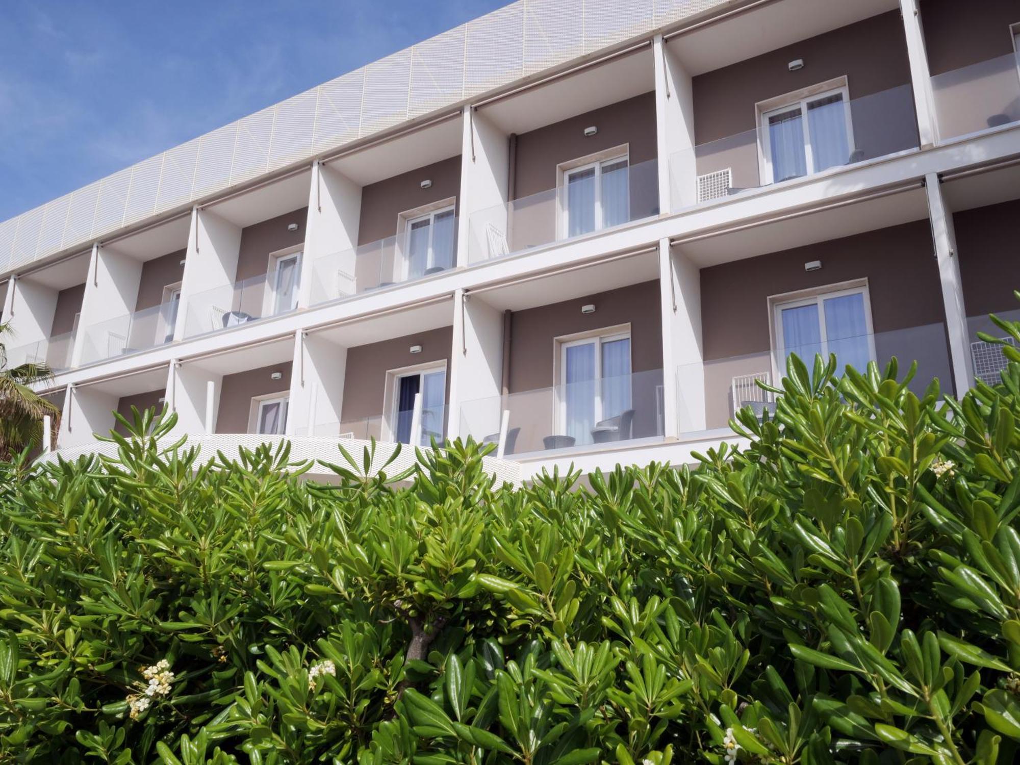 Ticho'S Greenblu Hotel Castellaneta Marina Exteriör bild